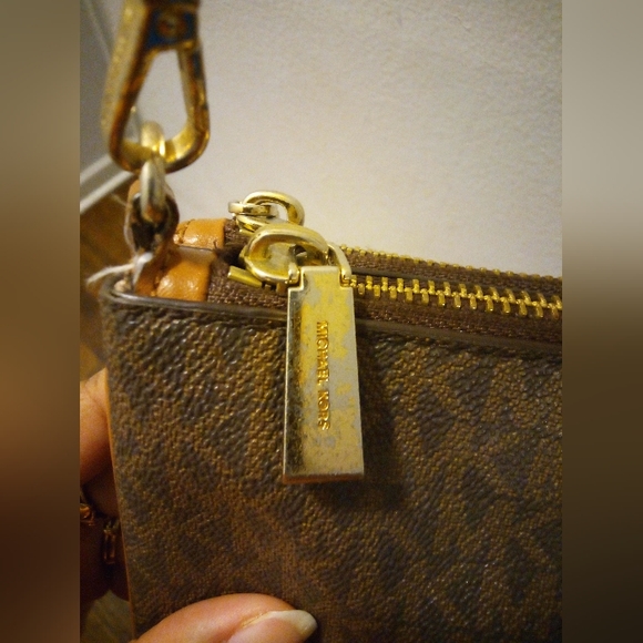 Michael Kors *EUC* Women's Crossbody Bag, Size O/S Color Brown, Tan - Picture 5 of 12